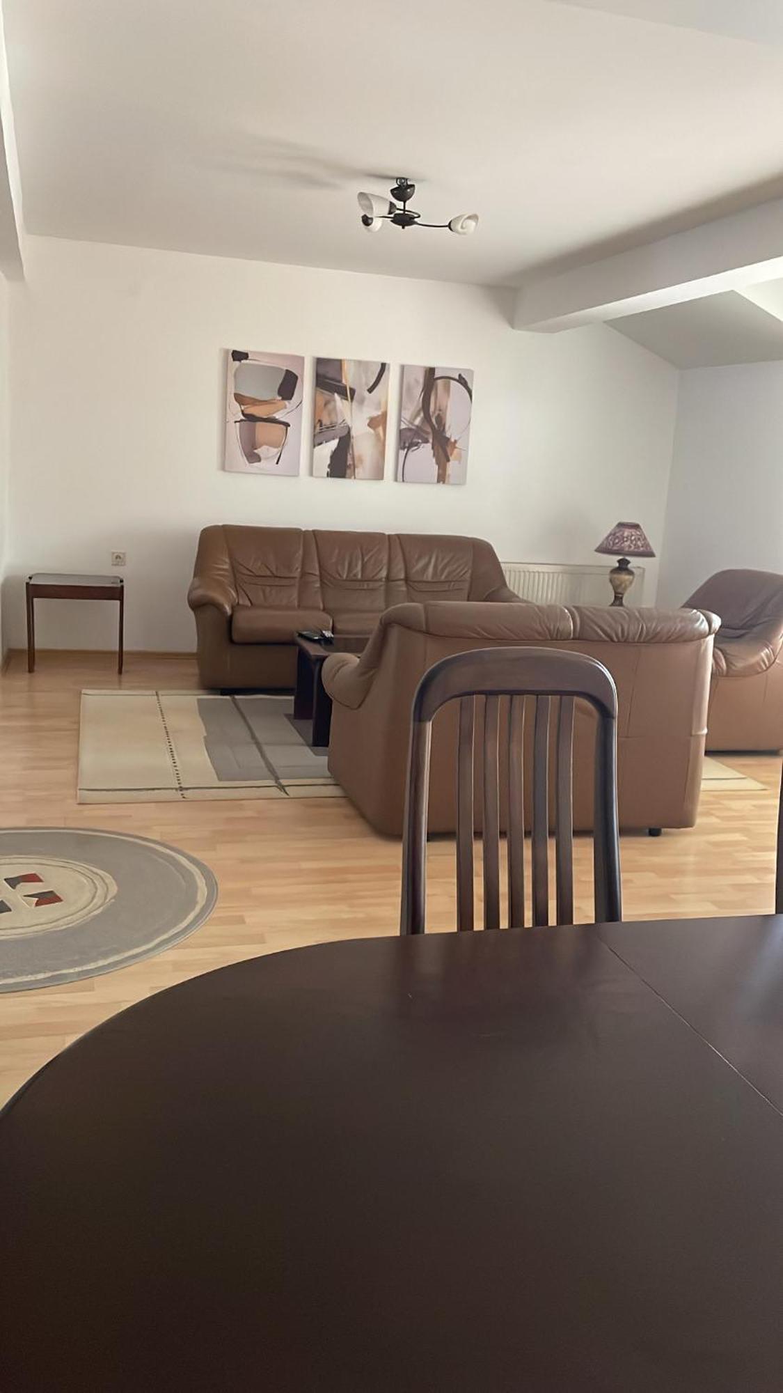 Bt Lux 2 Apartament